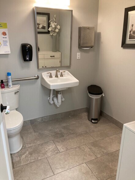 More Photos Of 4134 Seneca St, West Seneca Medical For Lease