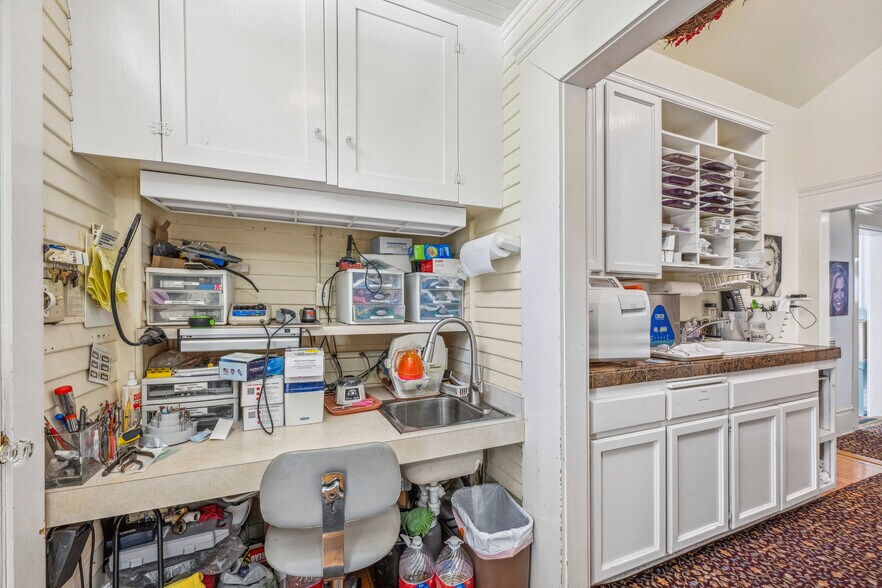 More Photos Of 2445-2447 2nd Ave, San Diego Office For Sale