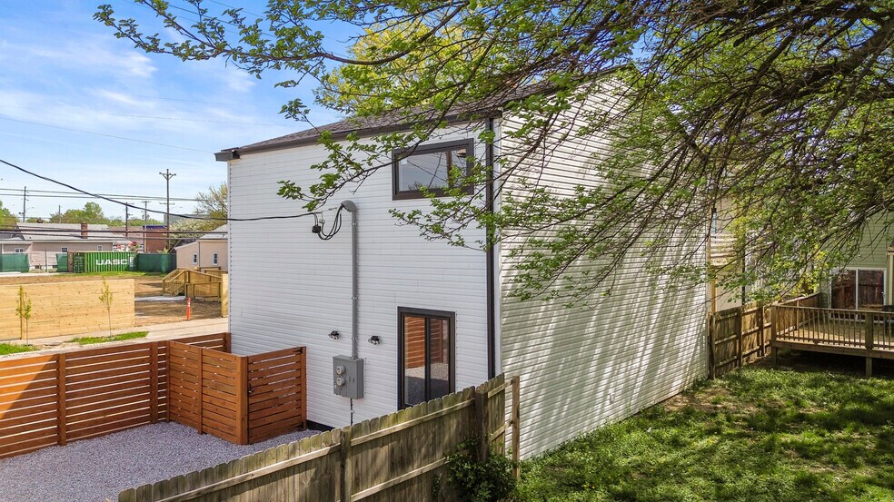 More Photos Of 530 E Burnett Ave, Louisville Multifamily For Sale