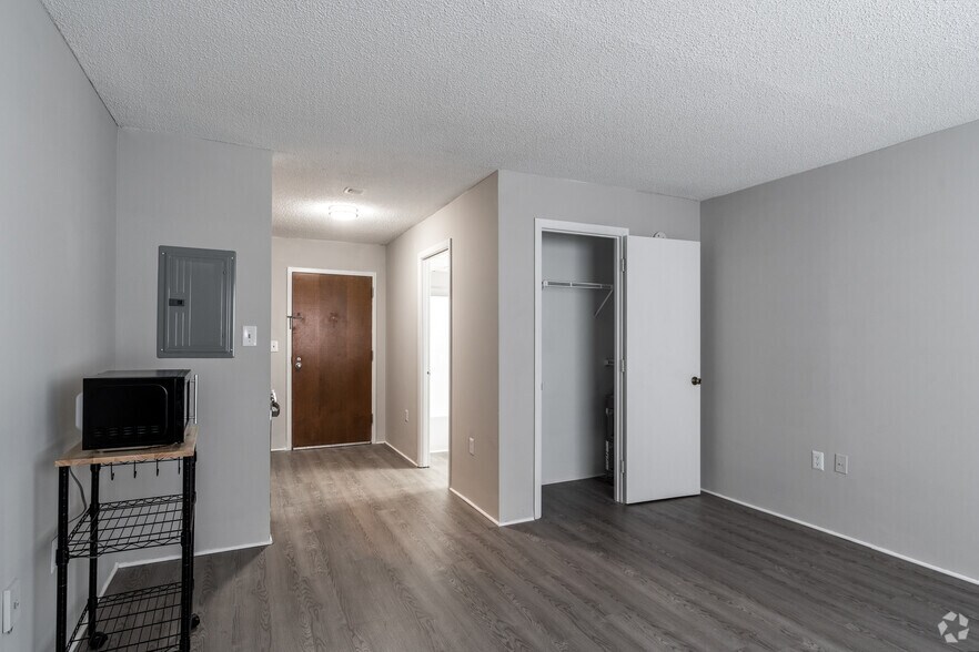 More Photos Of 4700 Westgrove St, Raleigh Apartments For Sale