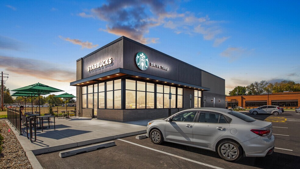 More Photos Of 105 E Highway 50, O'Fallon Restaurant For Sale