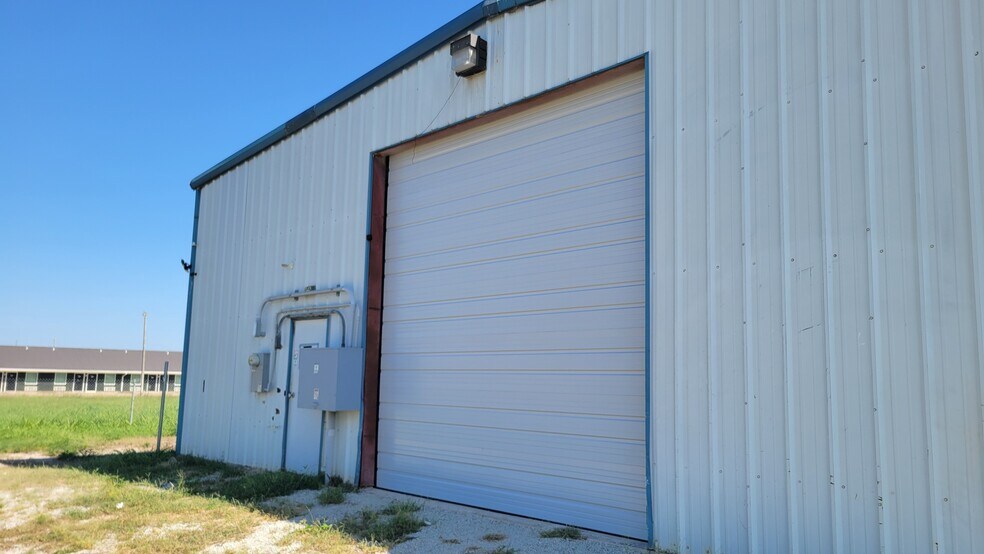 More Photos Of 14210 Highway 177, Shawnee Freestanding For Sale