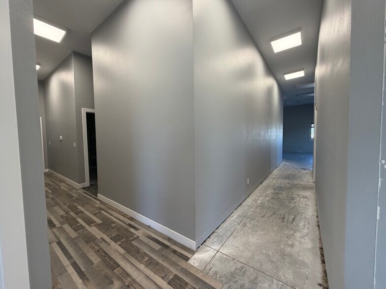 More Photos Of 501 Prosperity Way, North Sioux City Industrial For Sale