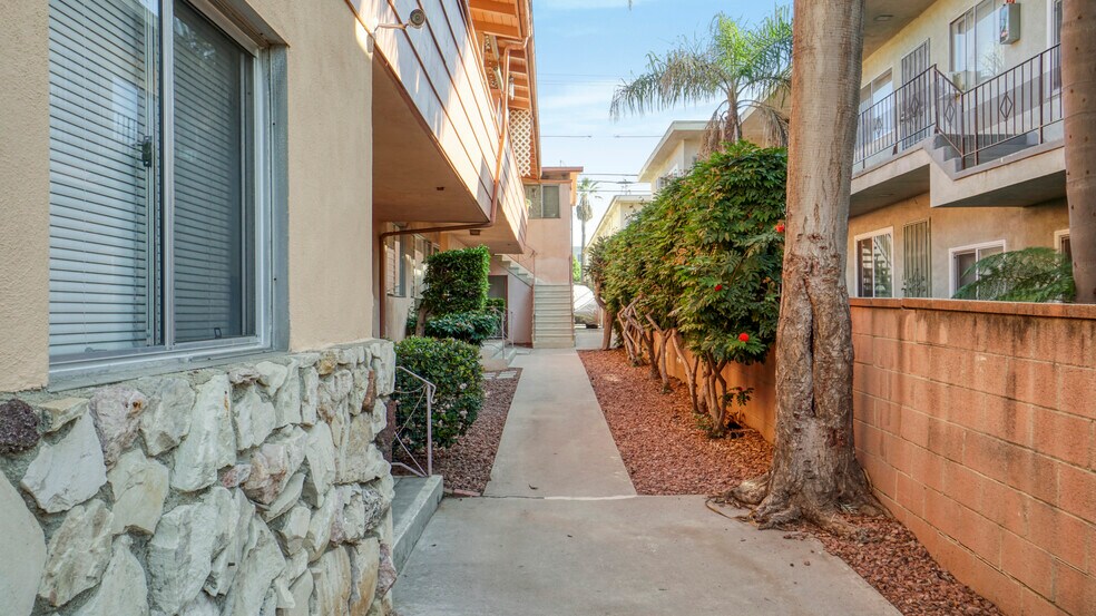 More Photos Of 3310 Keystone Ave, Los Angeles Apartments For Sale