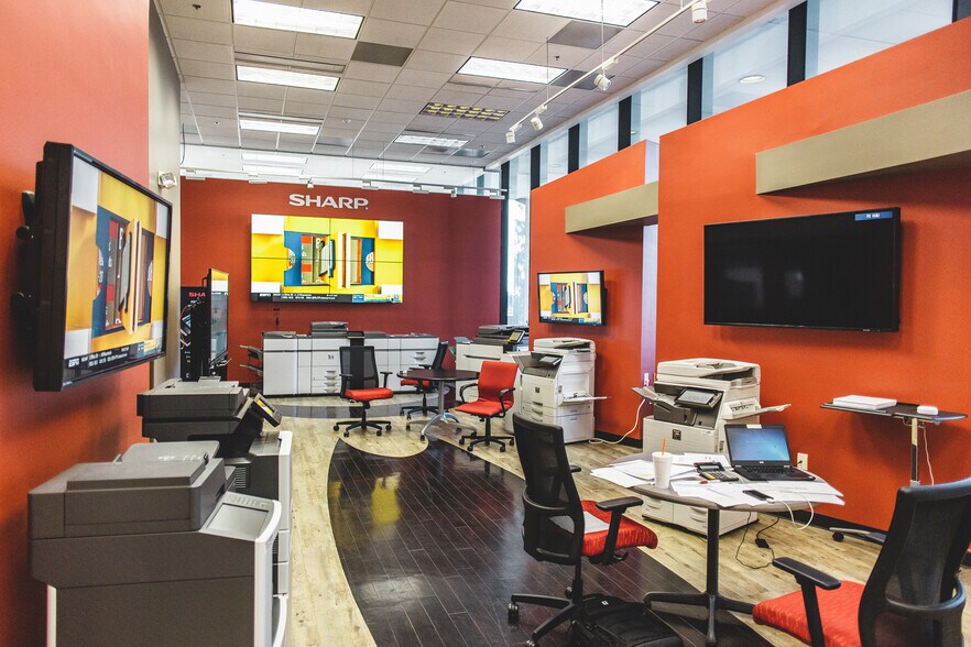 More Photos Of 102 W 3rd St, Winston-Salem Office For Lease