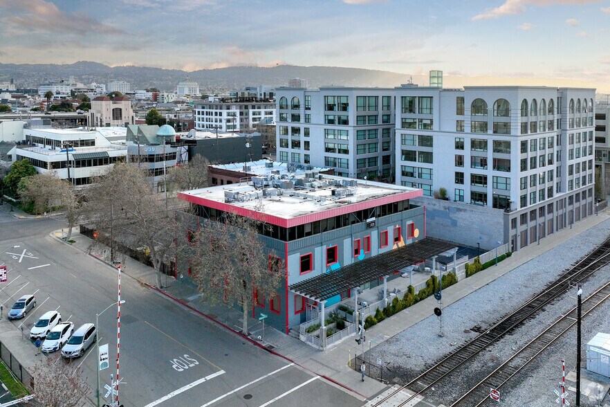 More Photos Of 100 Webster St, Oakland Office For Lease