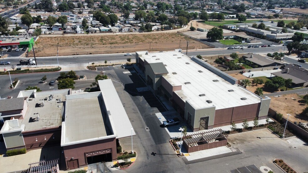 More Photos Of 9241 Limonite Ave, Jurupa Valley Unknown For Lease