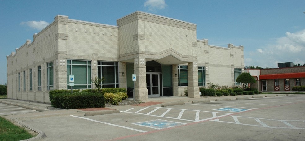 More Photos Of 6340 N Beach St, Haltom City Medical For Lease