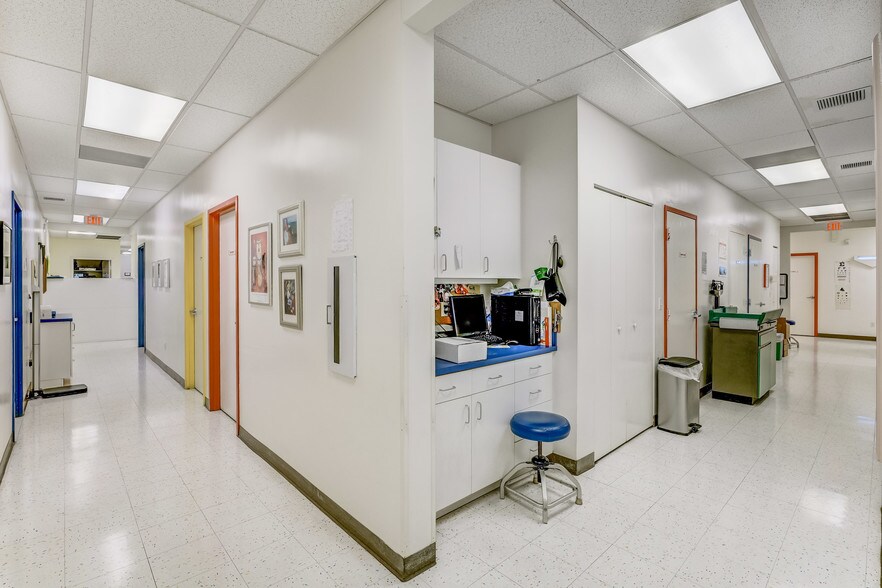 More Photos Of 5205 Village Blvd, West Palm Beach Medical For Lease