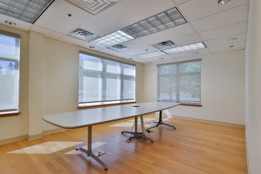 More Photos Of 1425 Mountain Dr N, Bethlehem Office For Sale