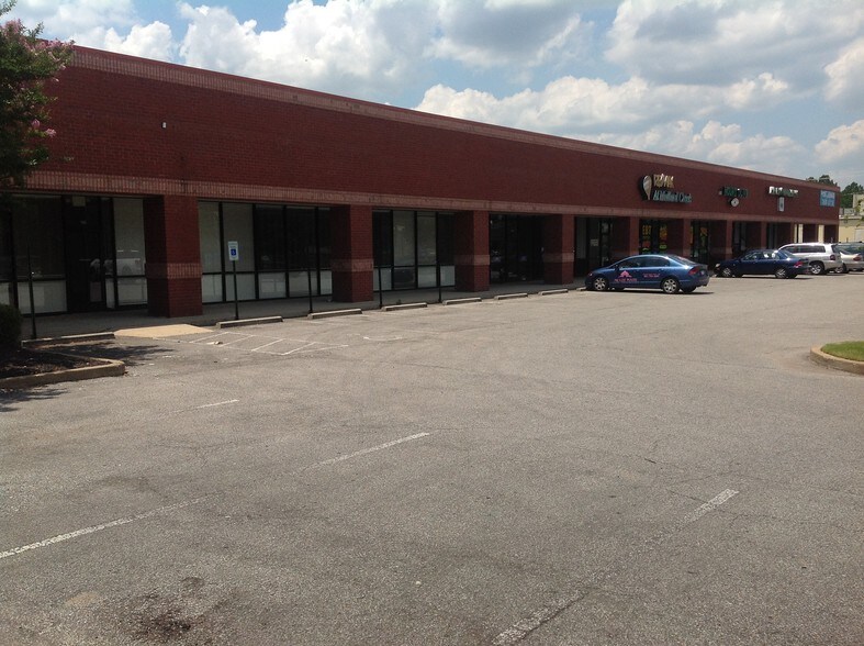 More Photos Of 8195 Dexter Rd, Cordova Storefront For Lease