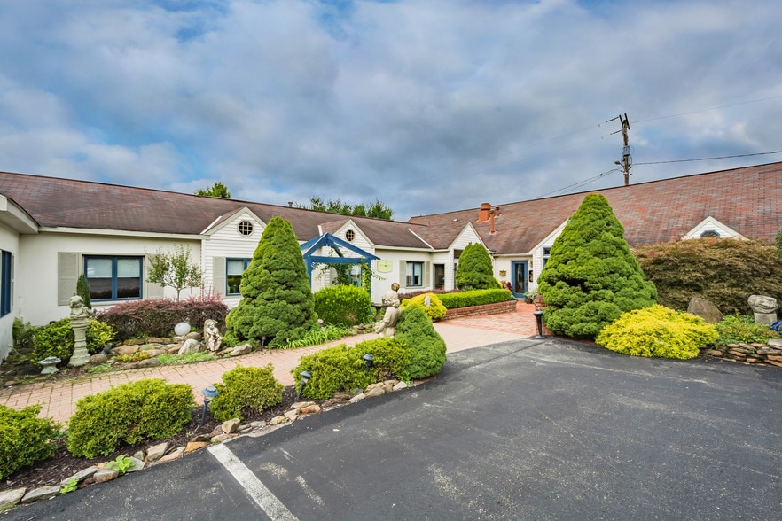 More Photos Of 181 E Brown St, Blairsville Restaurant For Sale