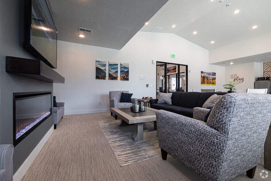 More Photos Of 1241 N Lexington Greens Dr, Tooele Apartments For Sale