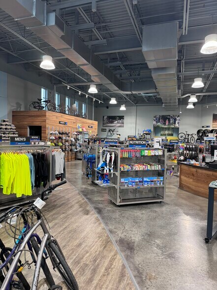 More Photos Of 9040 Falcon View Dr, McKinney Storefront For Sale