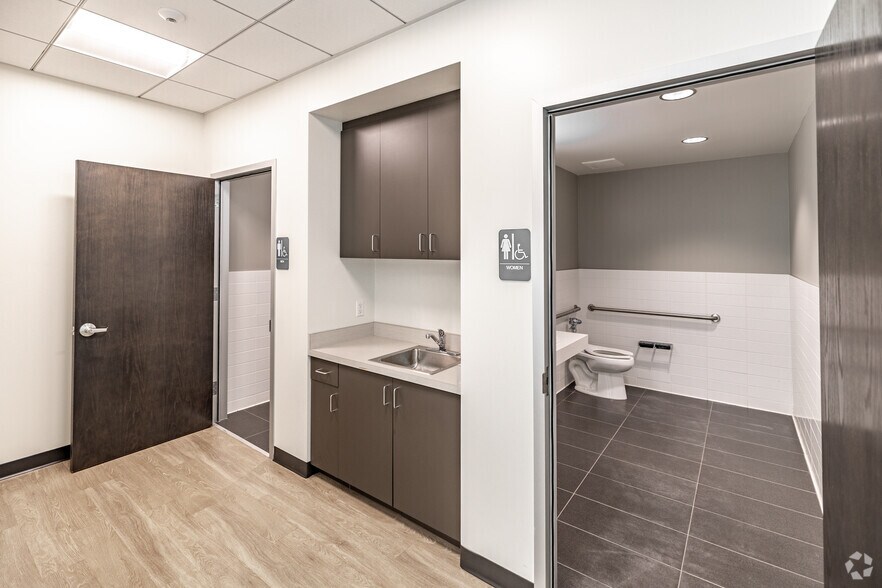 More Photos Of 3159-3169 Red Hill Ave, Costa Mesa Unknown For Lease