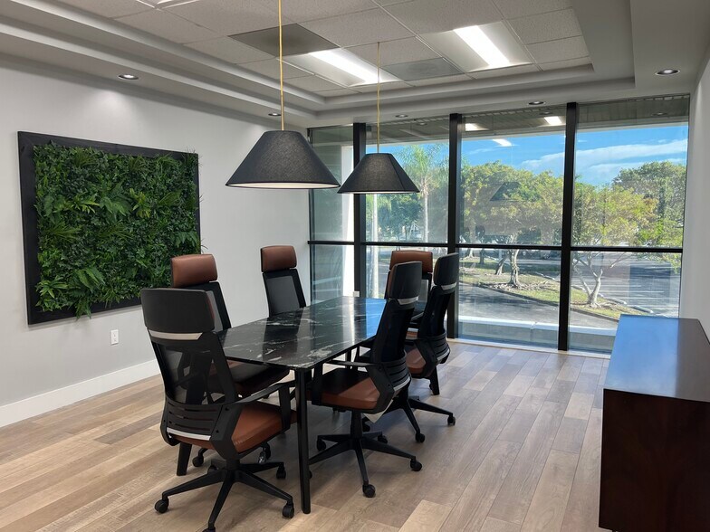 More Photos Of 55 Weston Rd, Sunrise Office For Lease