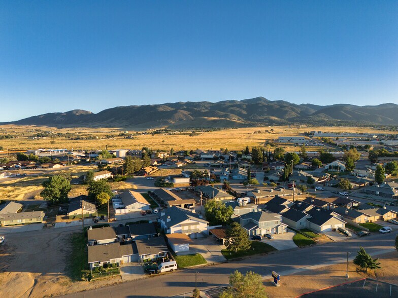 More Photos Of 21220 Campo Ct, Tehachapi Apartments For Sale