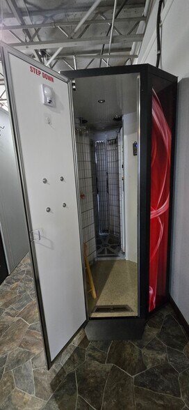 More Photos Of 10109 99 Av, Fort Saskatchewan General Retail For Lease