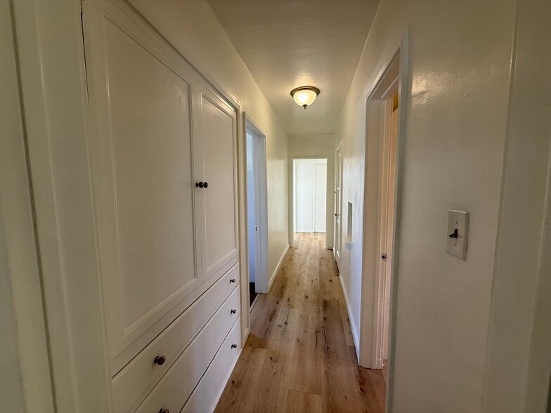 More Photos Of 4343 Laurel Canyon Blvd, Studio City Office For Lease