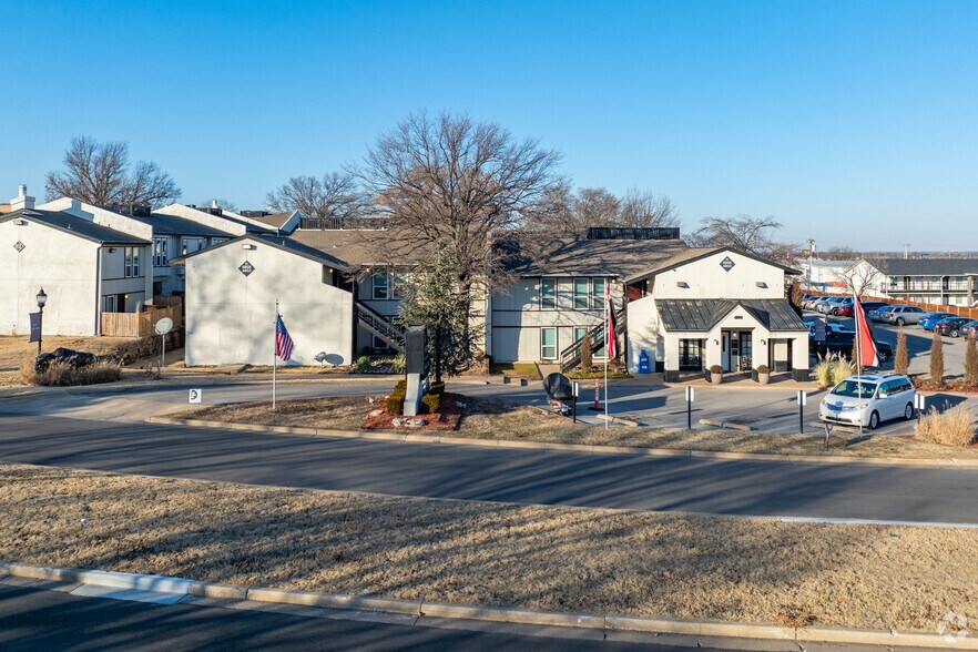 More Photos Of 4858 S 78th East Pl, Tulsa Apartments For Sale