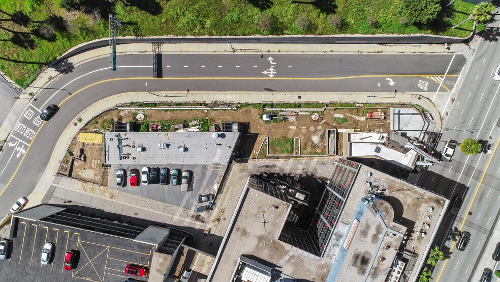 More Photos Of , Sherman Oaks General Retail For Sale