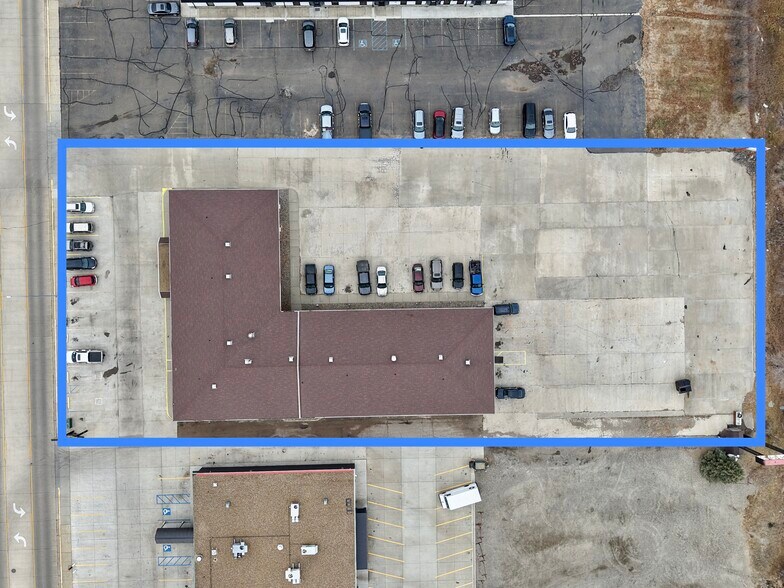 More Photos Of 642 12th St W, Dickinson Hotel For Sale