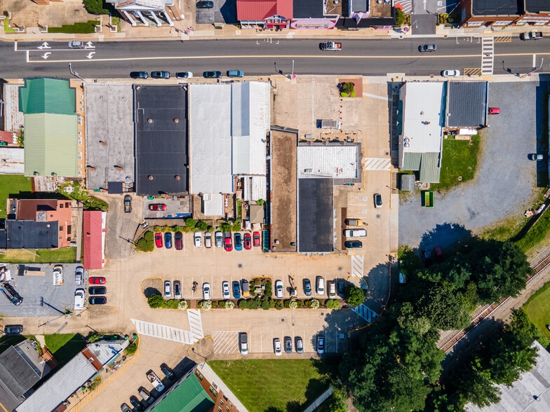 More Photos Of 30 E Main St, Luray Office For Sale