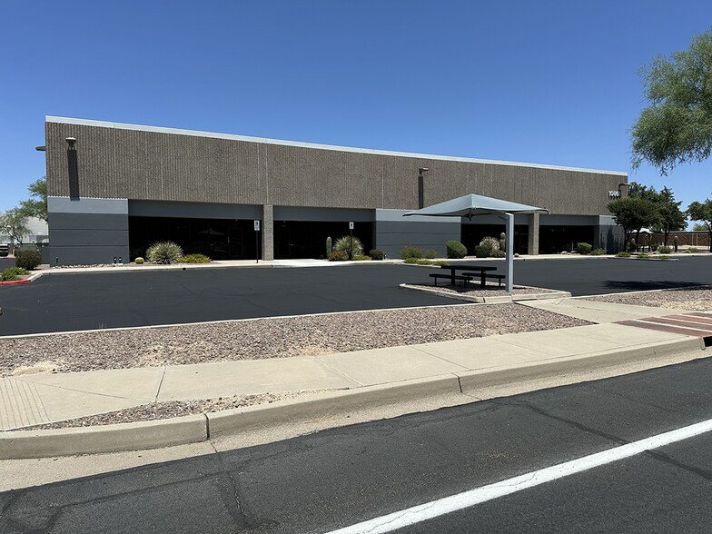 More Photos Of 10861 N Mavinee Dr, Oro Valley Light Manufacturing For Lease