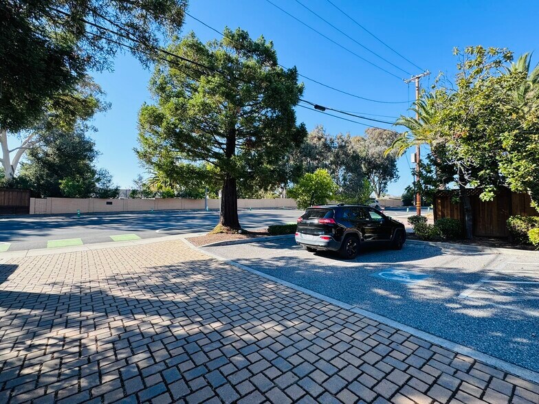 More Photos Of 15700 Winchester Blvd, Los Gatos Office For Lease