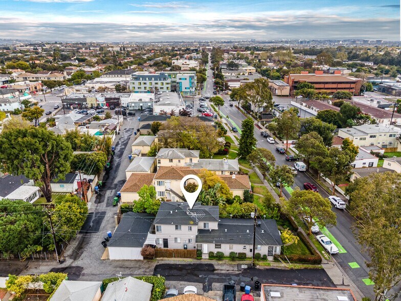 More Photos Of 2117 Stewart St, Santa Monica Apartments For Sale