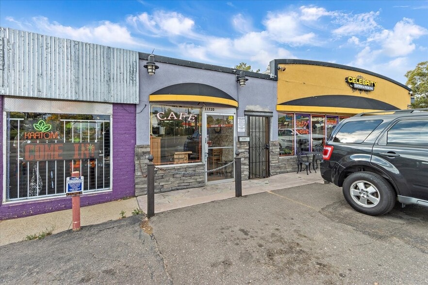 More Photos Of 11712 W Colfax Ave, Lakewood Freestanding For Lease