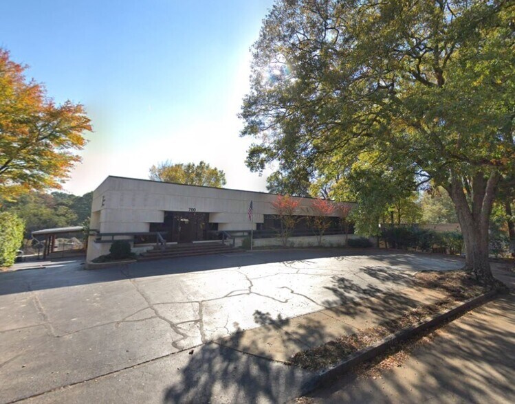Primary Photo Of 696-700 Antone St NW, Atlanta Light Manufacturing For Sale