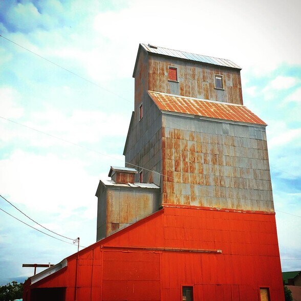 More Photos Of 522 Church St, Sandpoint Specialty For Sale