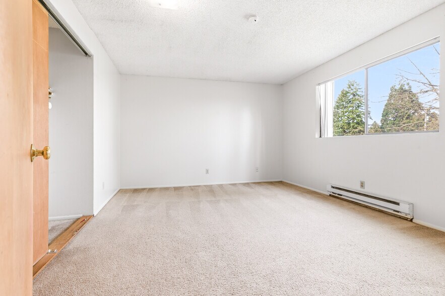 More Photos Of 14132 37th Ave S, Tukwila Apartments For Sale