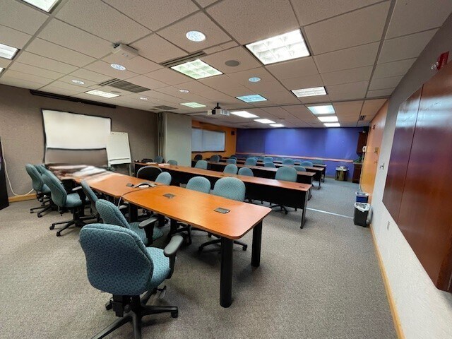 More Photos Of 501 2nd Ave, Charleston Office For Sale