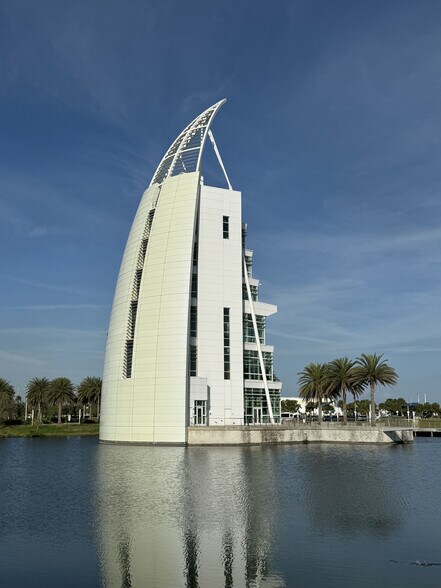 More Photos Of 670 Dave Nisbet Dr, Port Canaveral Specialty For Lease