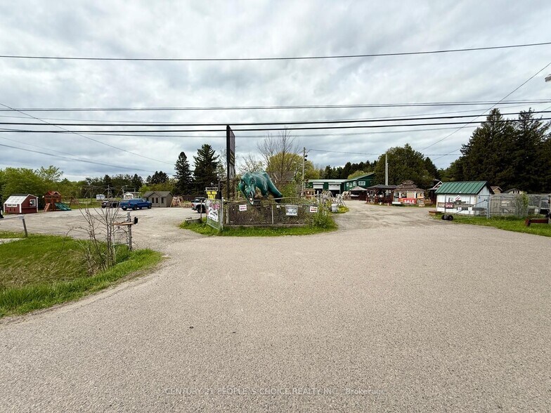 More Photos Of 823 6 Hwy N, Hamilton Land For Sale
