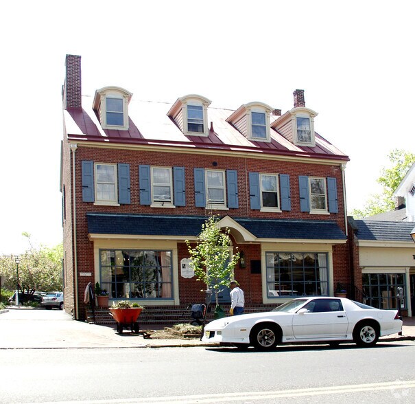 More Photos Of 232 Kings Hwy E, Haddonfield Loft Creative Space For Lease