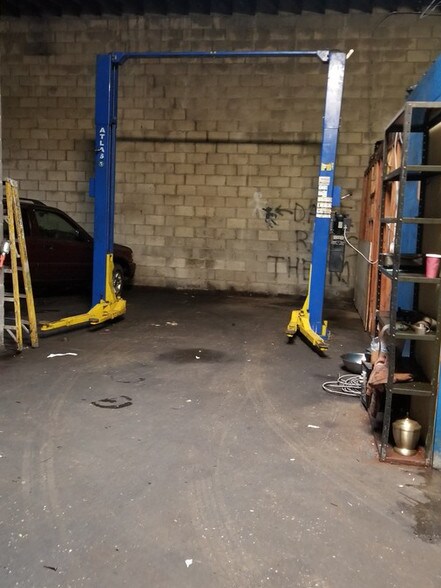 More Photos Of 39 Mary St, Newark Warehouse For Sale