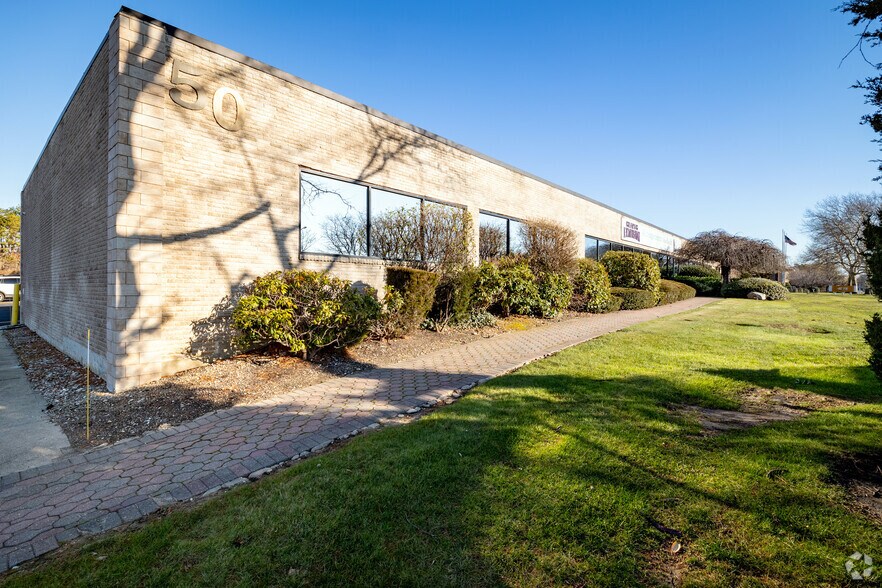 Primary Photo Of 50 Commerce Dr, Hauppauge Warehouse For Lease