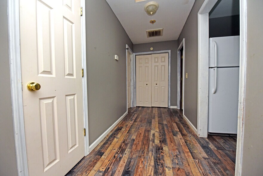 More Photos Of 10 Deer Crossing Trl, Blairsville Office For Sale