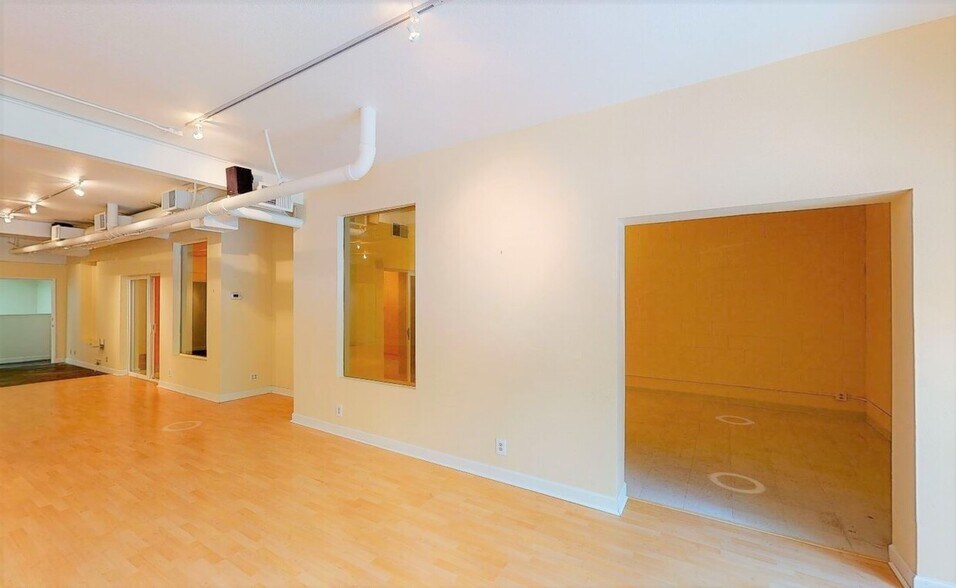 More Photos Of 401 Center St, Healdsburg Storefront Retail Office For Lease