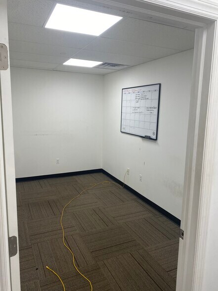 More Photos Of 1275 Bloomfield Ave, Fairfield Warehouse For Lease