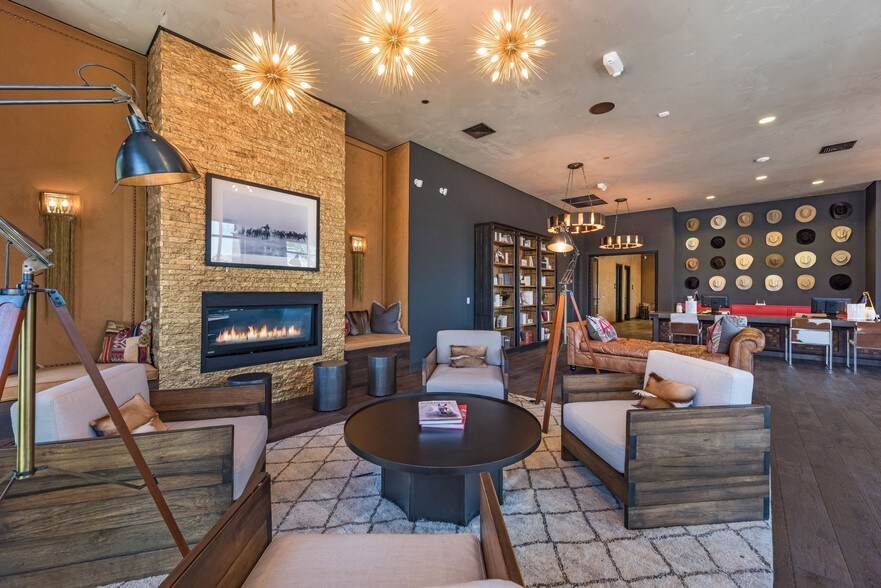 More Photos Of 7350 E Stetson Dr, Scottsdale Apartments For Lease