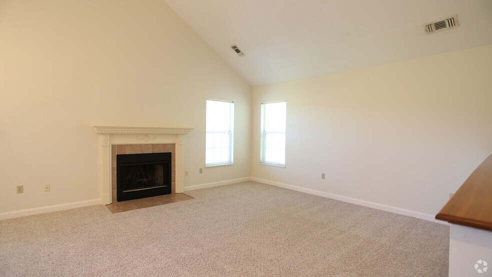 More Photos Of 210 Retreat Ln, Westerville Apartments For Sale