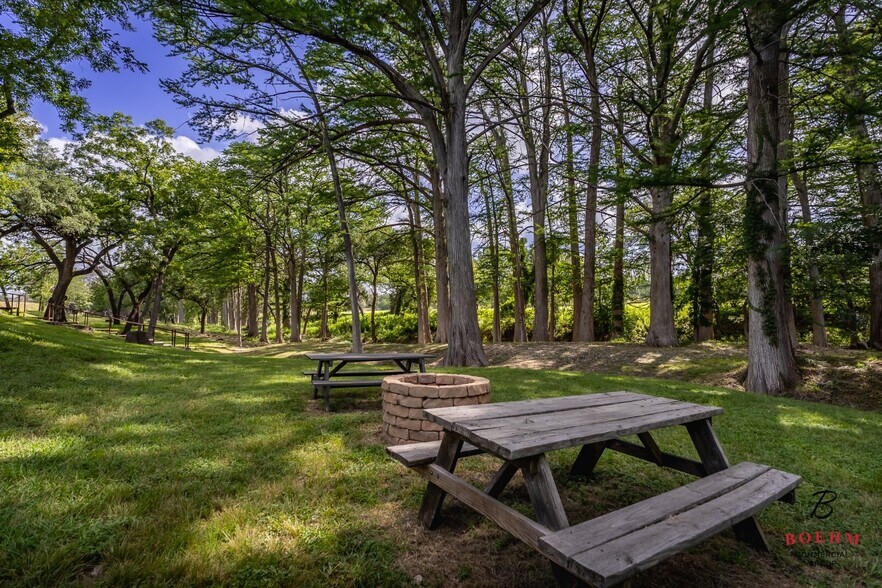 More Photos Of 50500 Interstate 10 W, Comfort Office For Sale