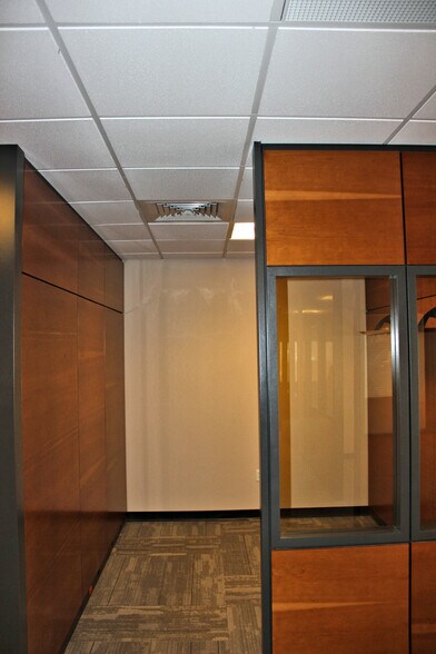 More Photos Of 907 S Woodland Blvd, Deland Office For Sale