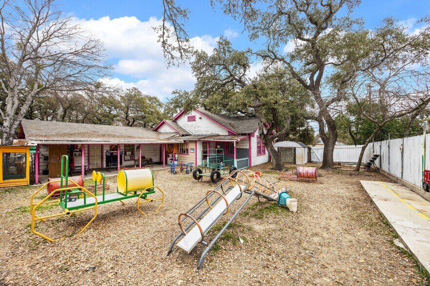 More Photos Of , Austin General Retail For Sale