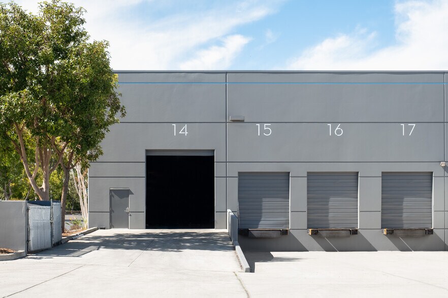 More Photos Of 13741 Danielson St, Poway Unknown For Lease