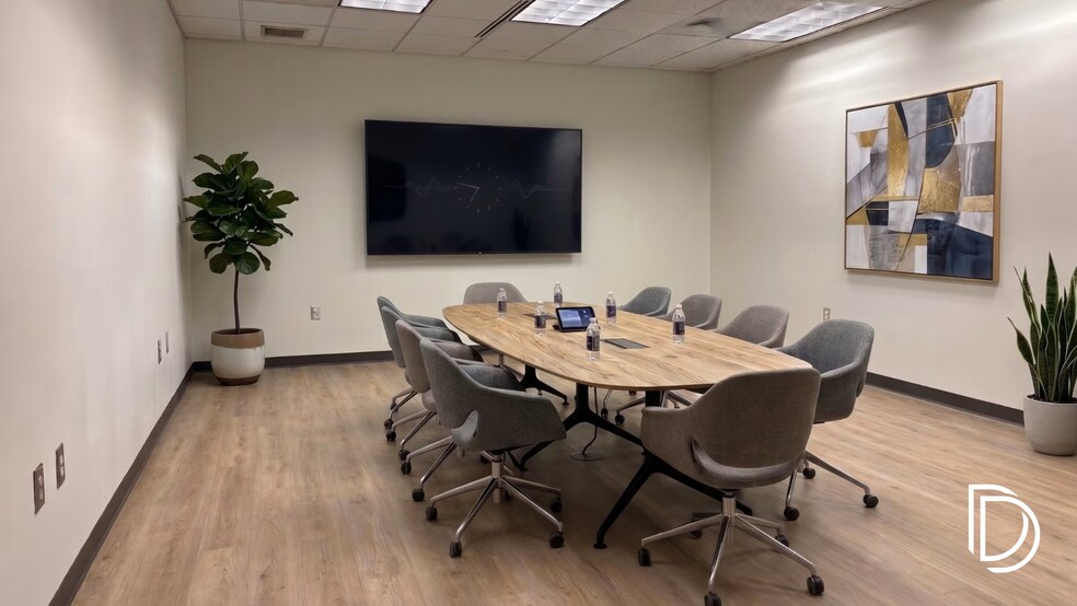 More Photos Of 11492 Bluegrass Pky, Louisville Office For Lease